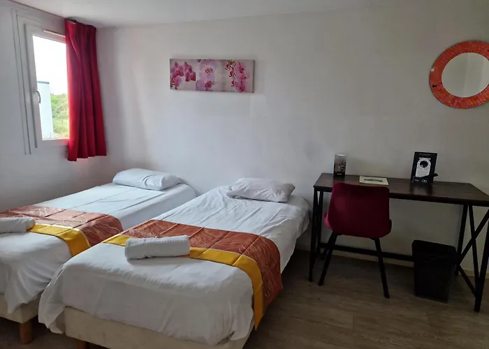 Prest\'Hotel Epinal Chavelot