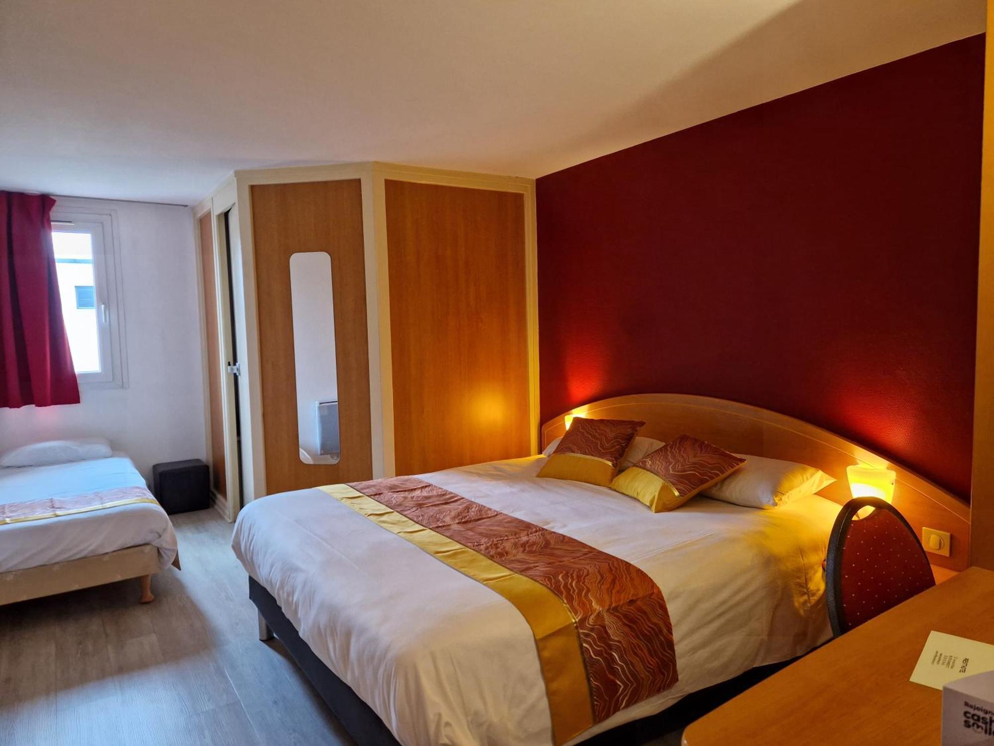 Hotel Prest'hotel Chavelot 2*