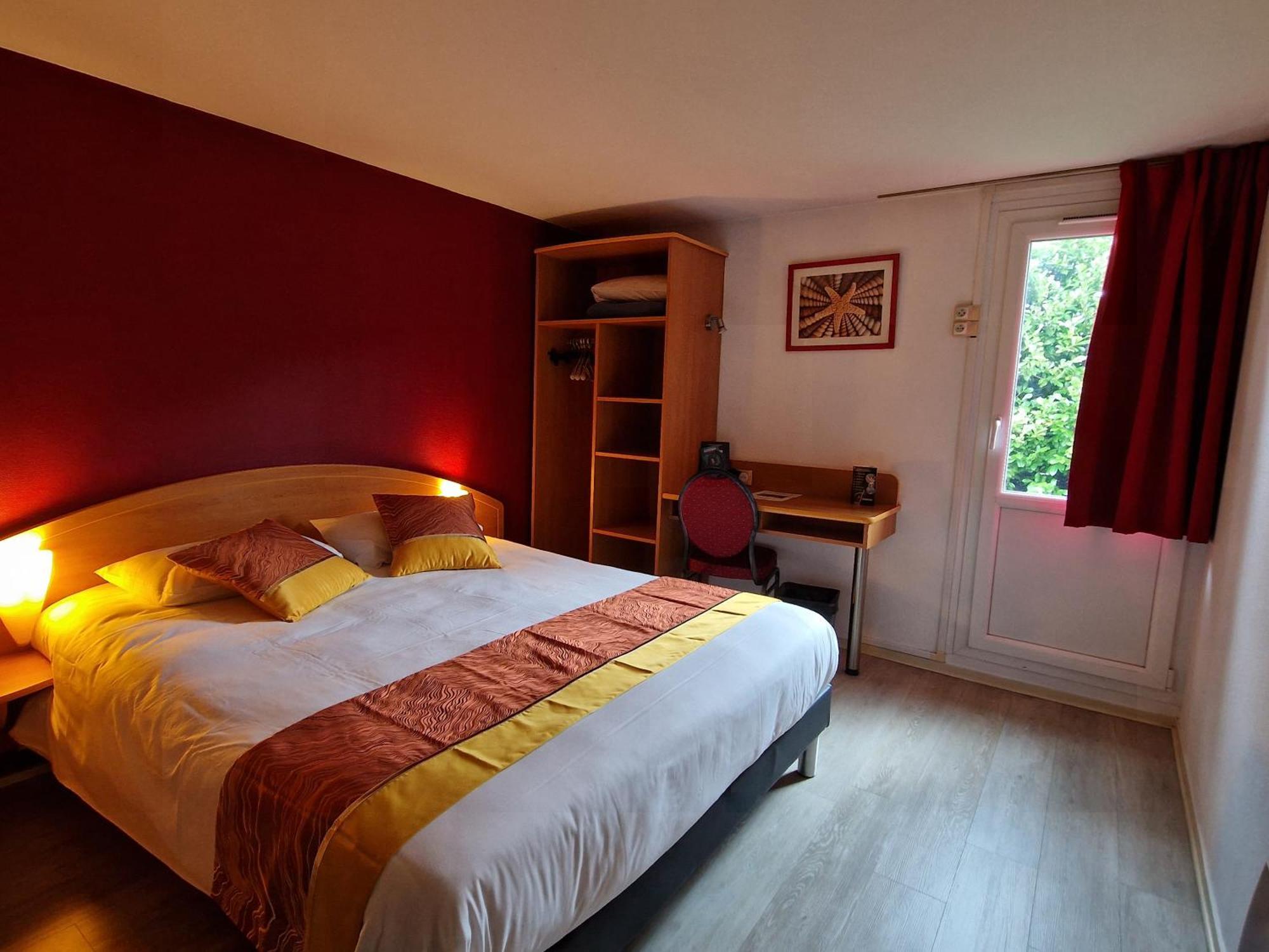 Prest'hotel Chavelot 2*