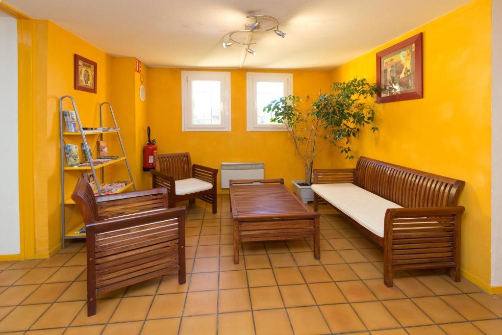 Prest'hotel Chavelot Hotel 2*