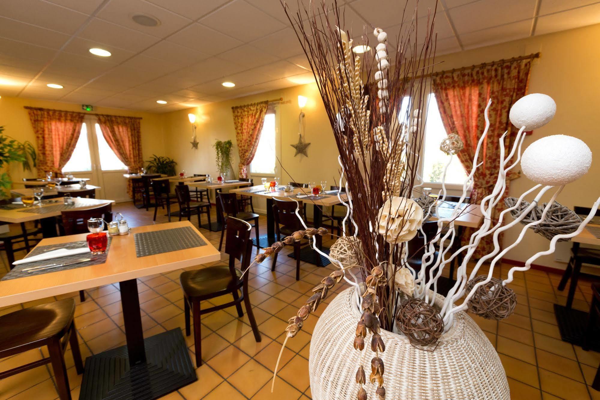 Prest'hotel Chavelot Hotel